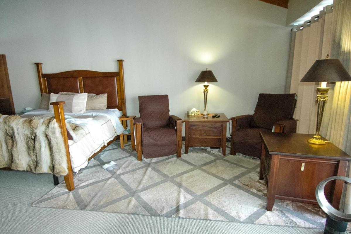 Bed and Breakfast Roundhouse Grotto Calgary Zewnętrze zdjęcie