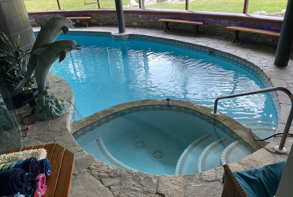 Bed and Breakfast Roundhouse Grotto Calgary Zewnętrze zdjęcie